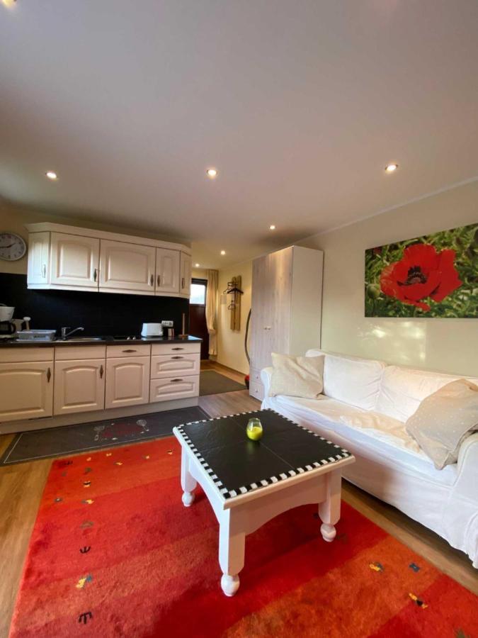 App 3 Apartment List Bagian luar foto